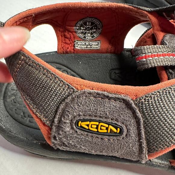 Sandals_&_Flip_Flops